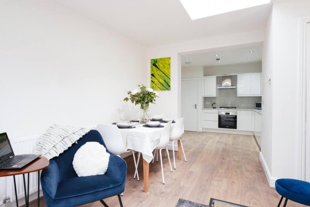 Newly Renovated Modern 4 Bed 3 Bath Apartment London Eksteriør billede