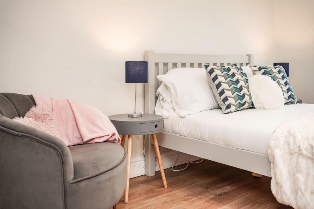 Newly Renovated Modern 4 Bed 3 Bath Apartment London Eksteriør billede