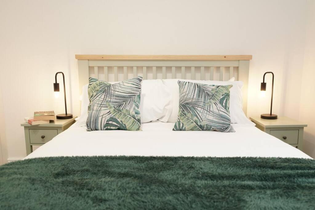 Newly Renovated Modern 4 Bed 3 Bath Apartment London Eksteriør billede