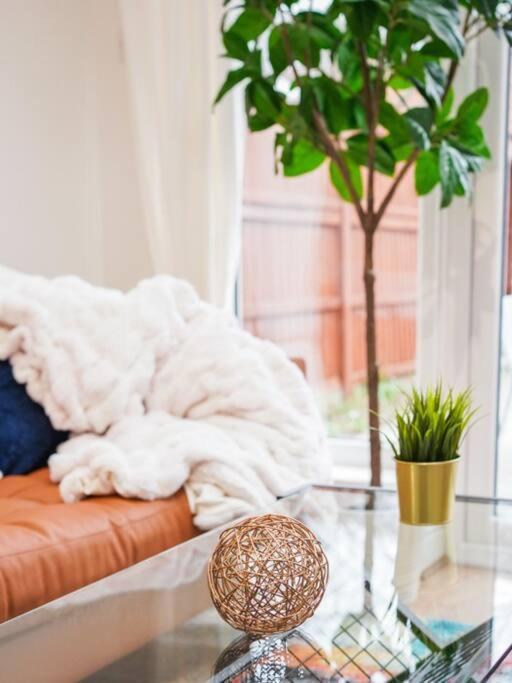 Newly Renovated Modern 4 Bed 3 Bath Apartment London Eksteriør billede