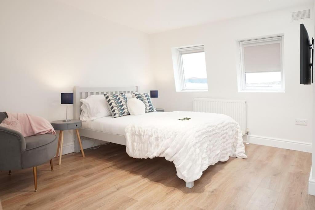 Newly Renovated Modern 4 Bed 3 Bath Apartment London Eksteriør billede