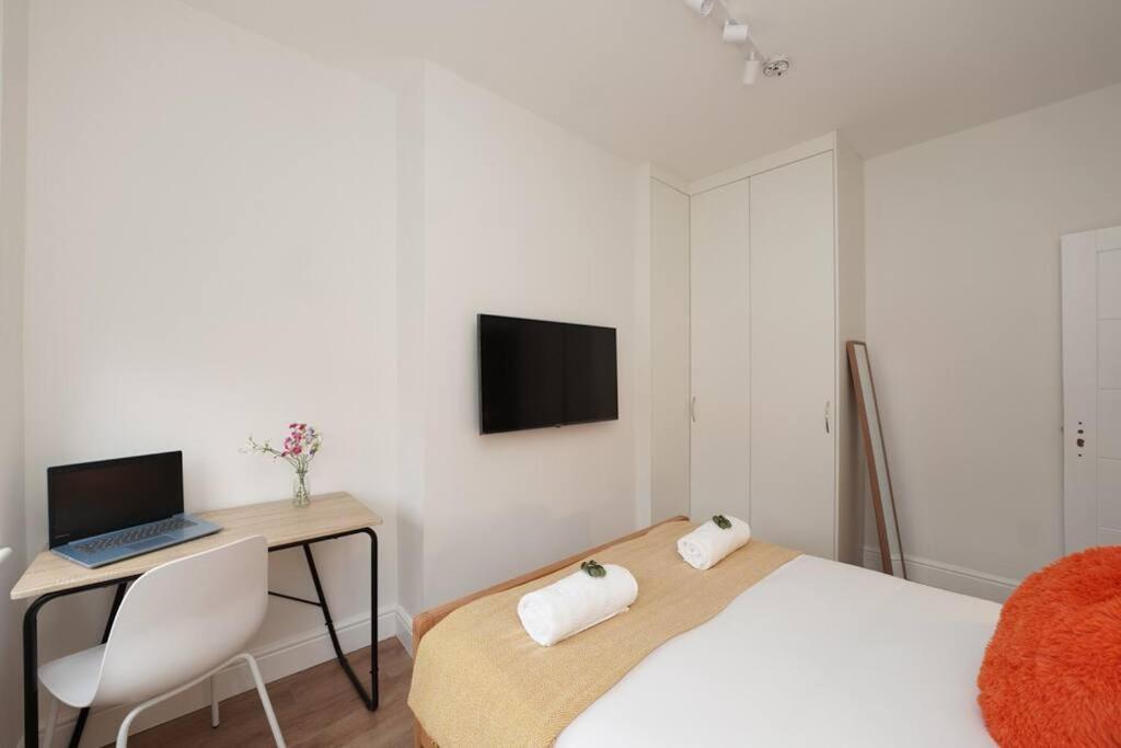 Newly Renovated Modern 4 Bed 3 Bath Apartment London Eksteriør billede